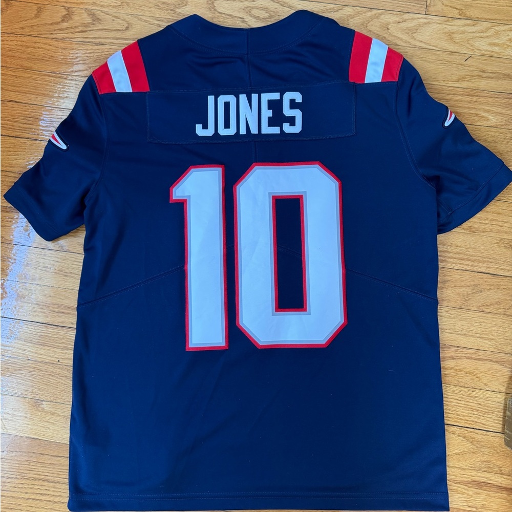 Jones #10 New England Patriots Jersey NWOT